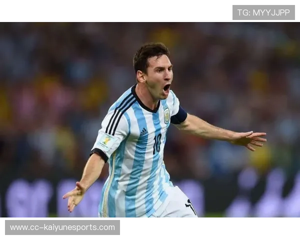 足坛传奇之路：从少年天才到全球偶像C罗足球编年史球星卡解读